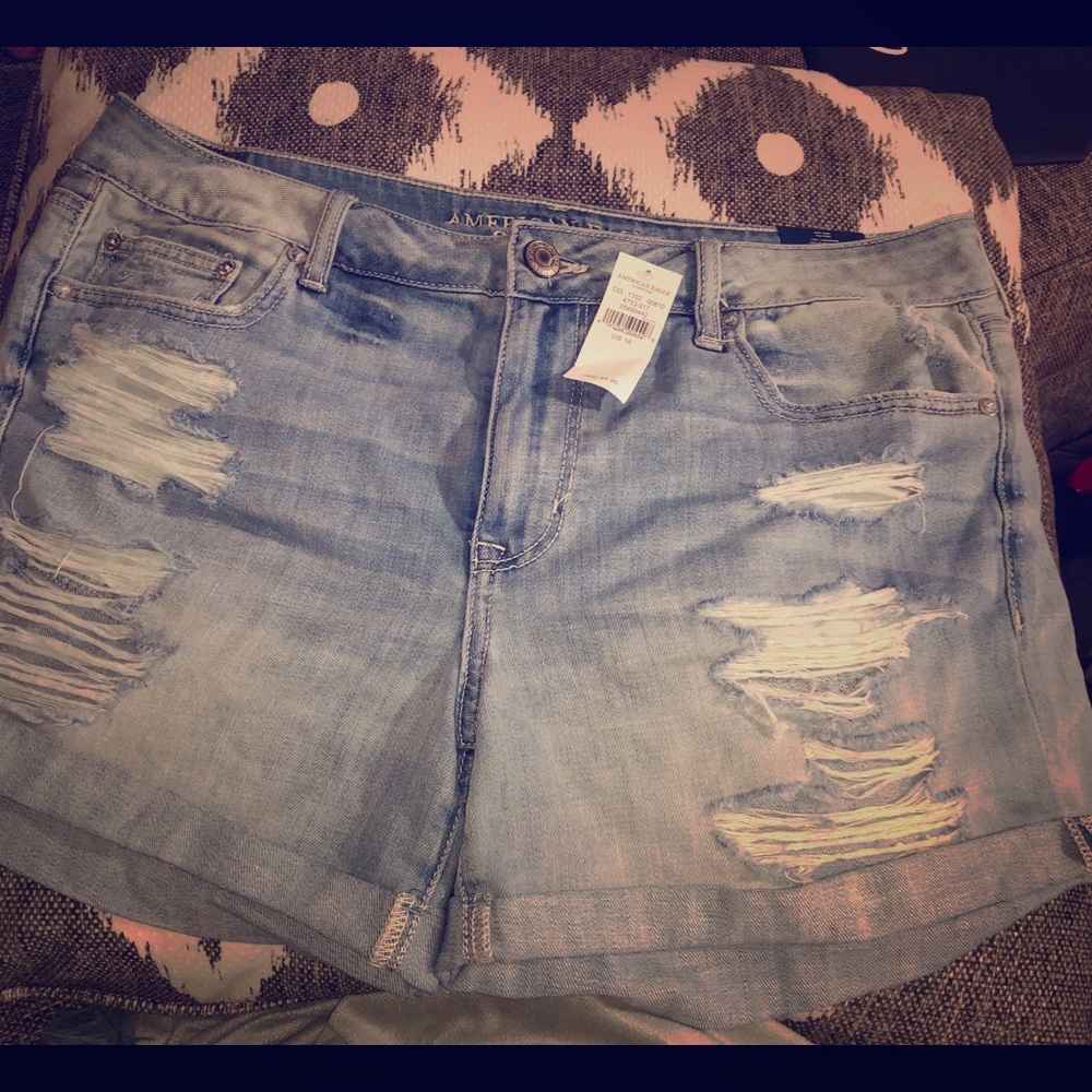 NWT American Eagle Shorts Size 16